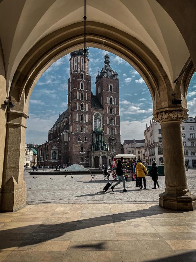 H12**** Hotel Krakau